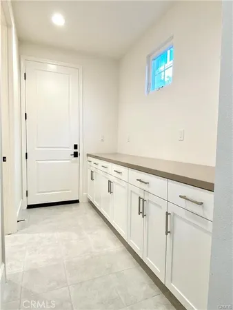 $7,000 | 222 Parkwood, Irvine, CA 92620