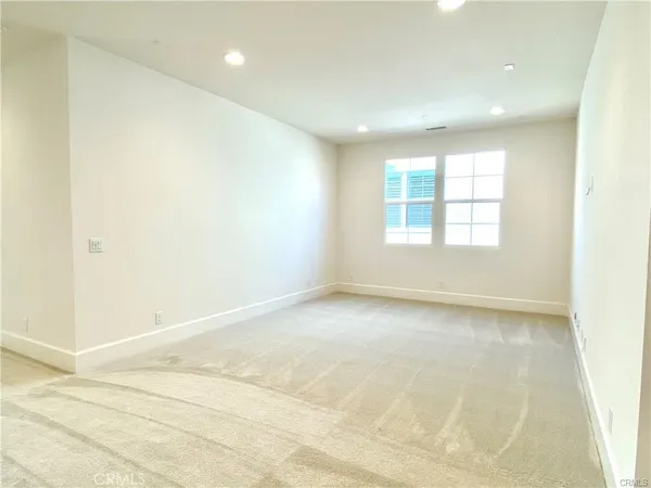 $7,000 | 222 Parkwood, Irvine, CA 92620