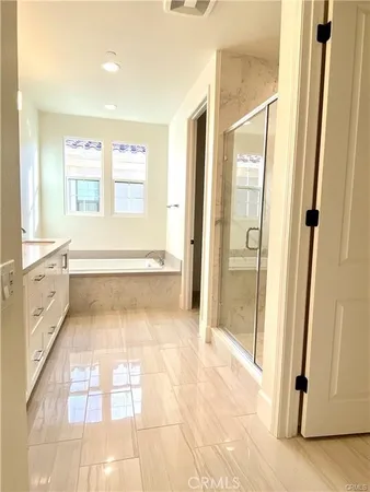 $7,000 | 222 Parkwood, Irvine, CA 92620