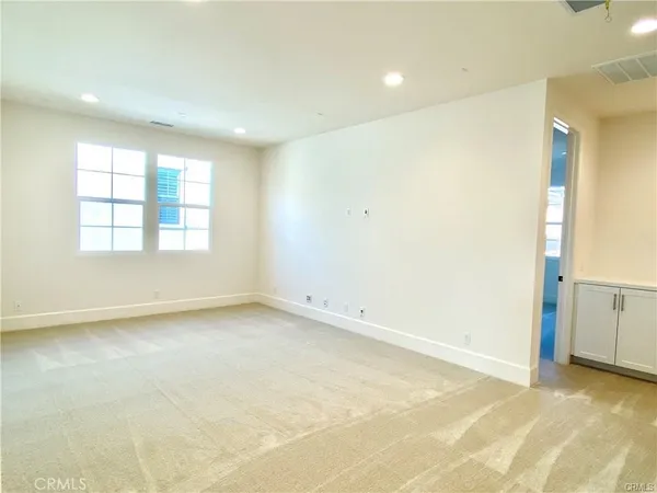 $7,000 | 222 Parkwood, Irvine, CA 92620