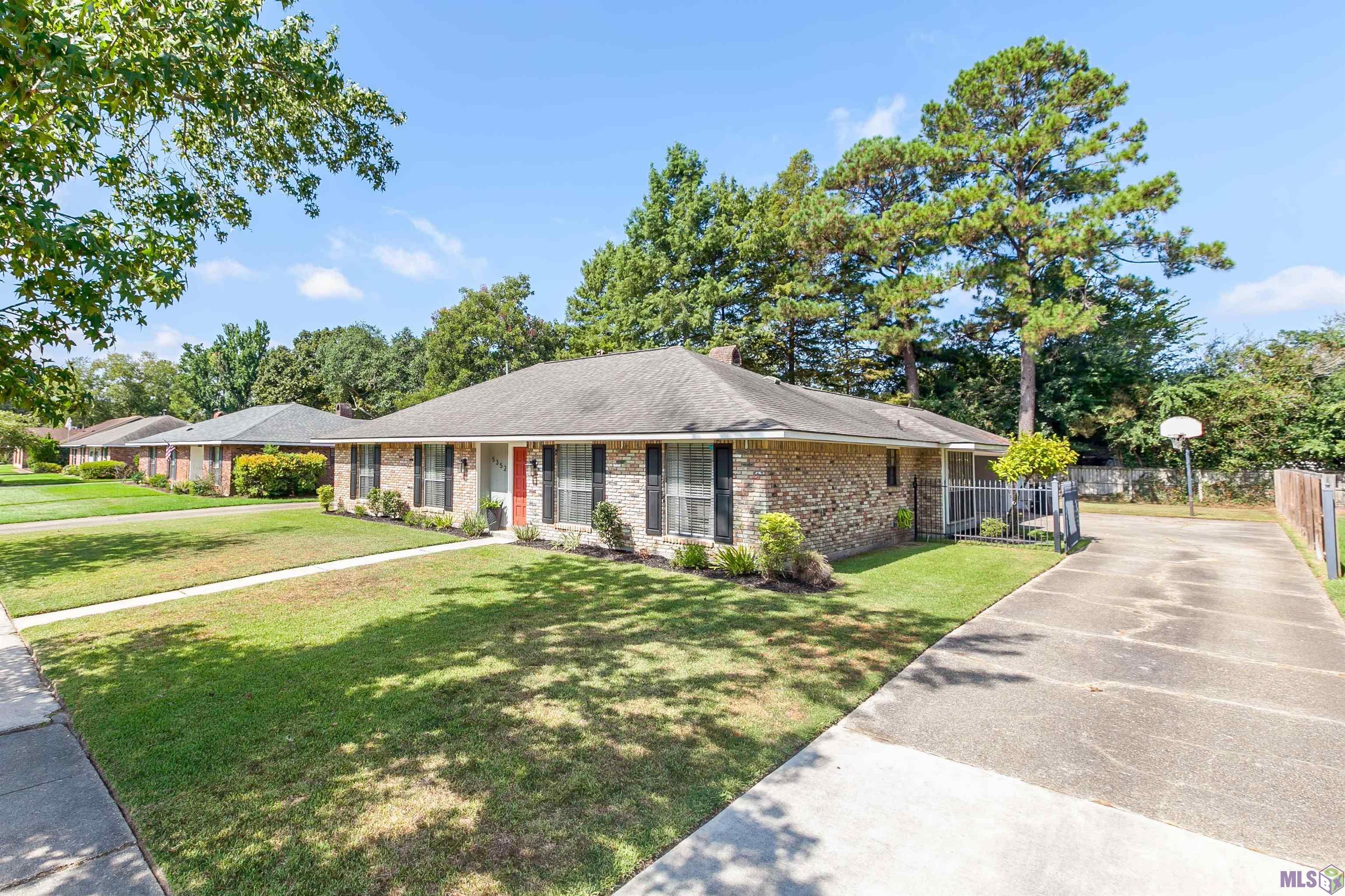 5352 Highland Ridge Drive Baton Rouge, LA 70817 - Photo 4 of 46 Gallery Image 4