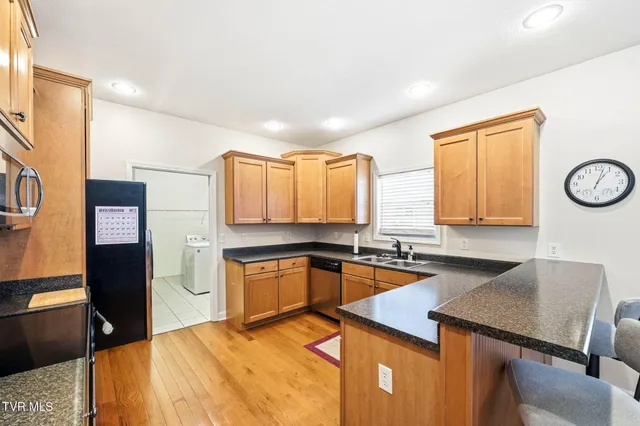 $319,900 | 205 Farmington Drive, Greeneville, TN 37743