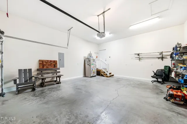 $319,900 | 205 Farmington Drive, Greeneville, TN 37743