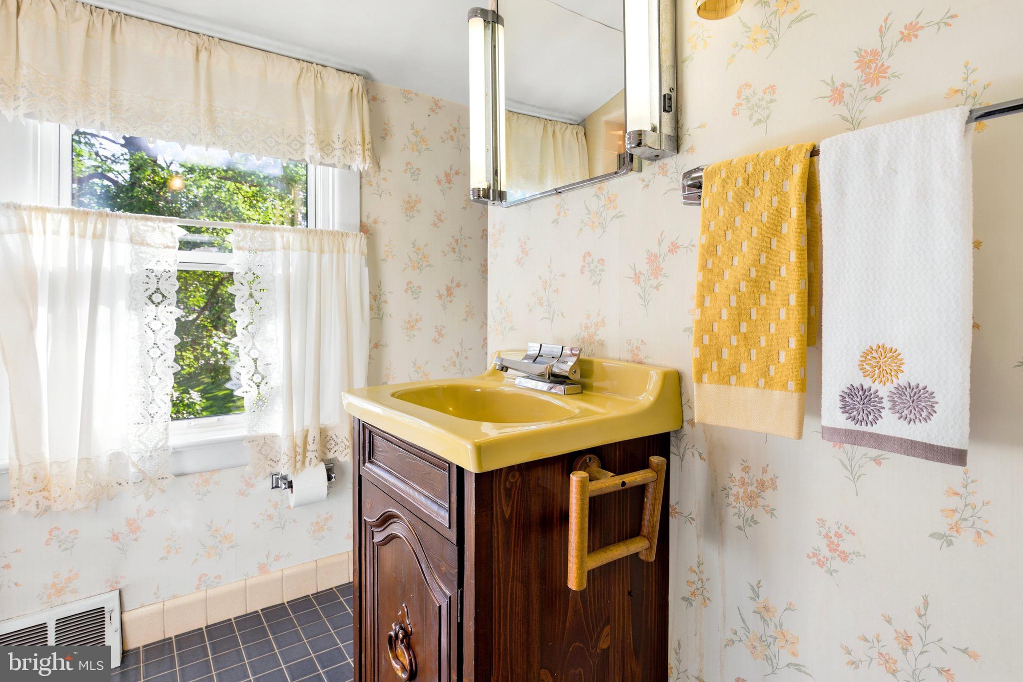 905 Allentown Road Lansdale, PA 19446 - Photo 11 of 13