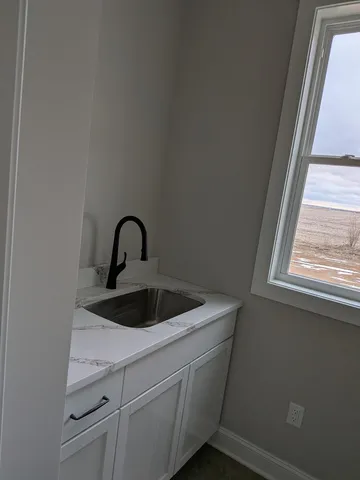 $498,000 | 675 South Regulators Street, Creston, IL 60113