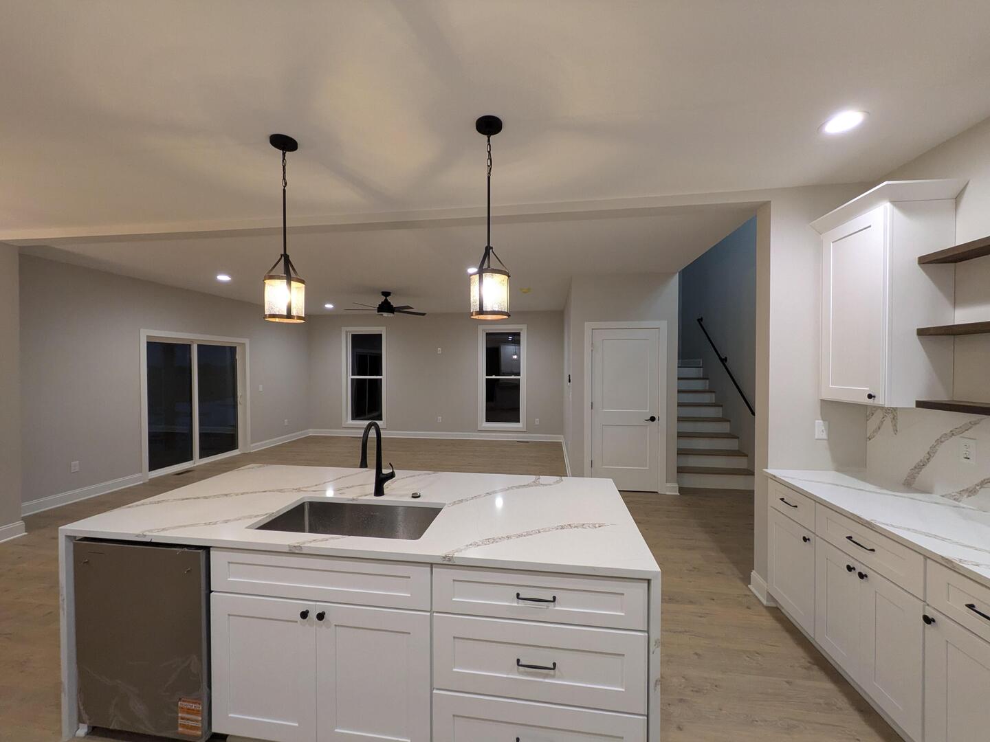 675 South Regulators Street Creston, IL 60113 - Photo 9 of 27