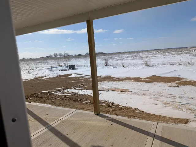 $498,000 | 675 South Regulators Street, Creston, IL 60113