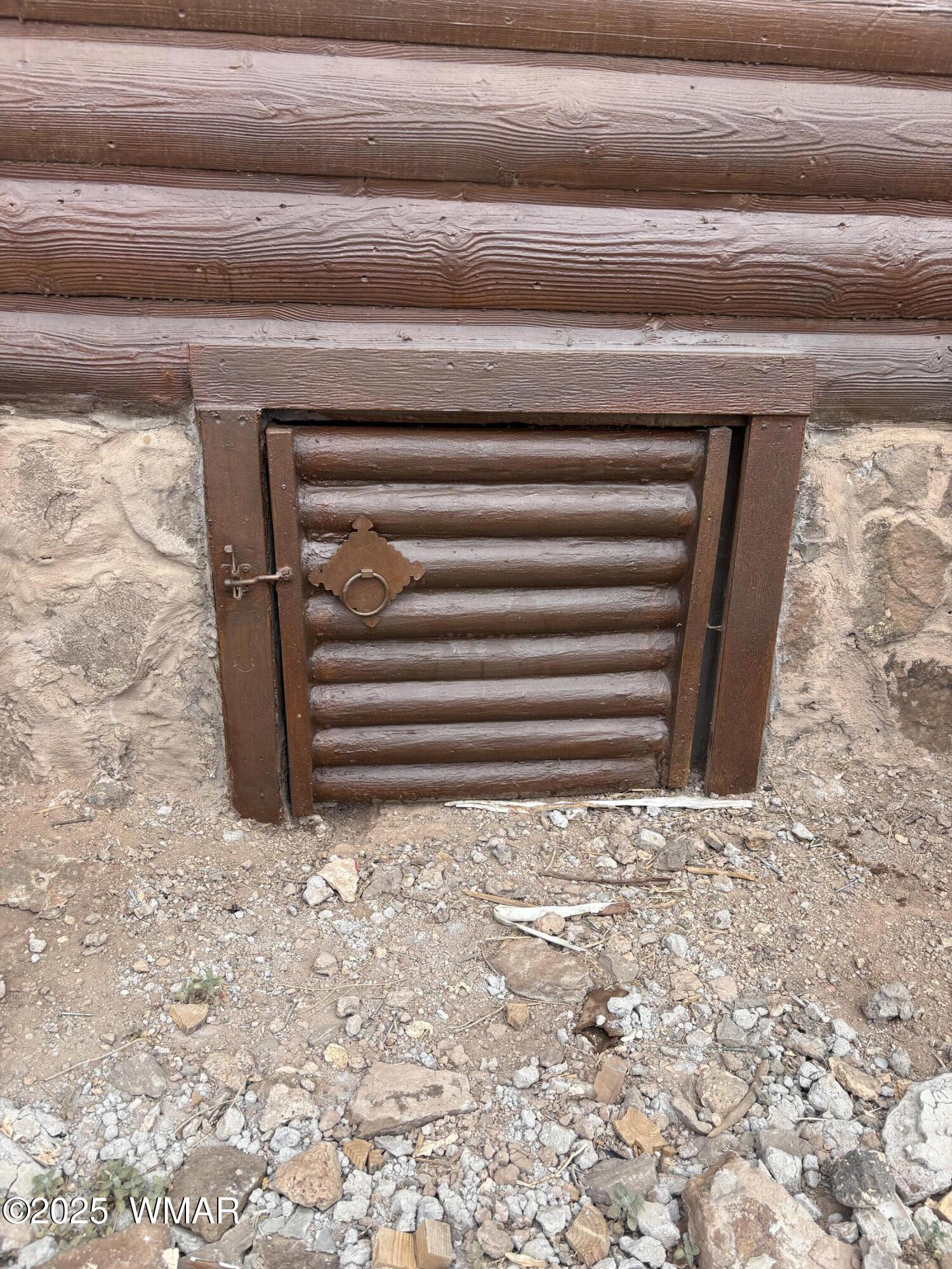 1 B County Road Concho, AZ 85924 - Photo 20 of 21 a view of a closet