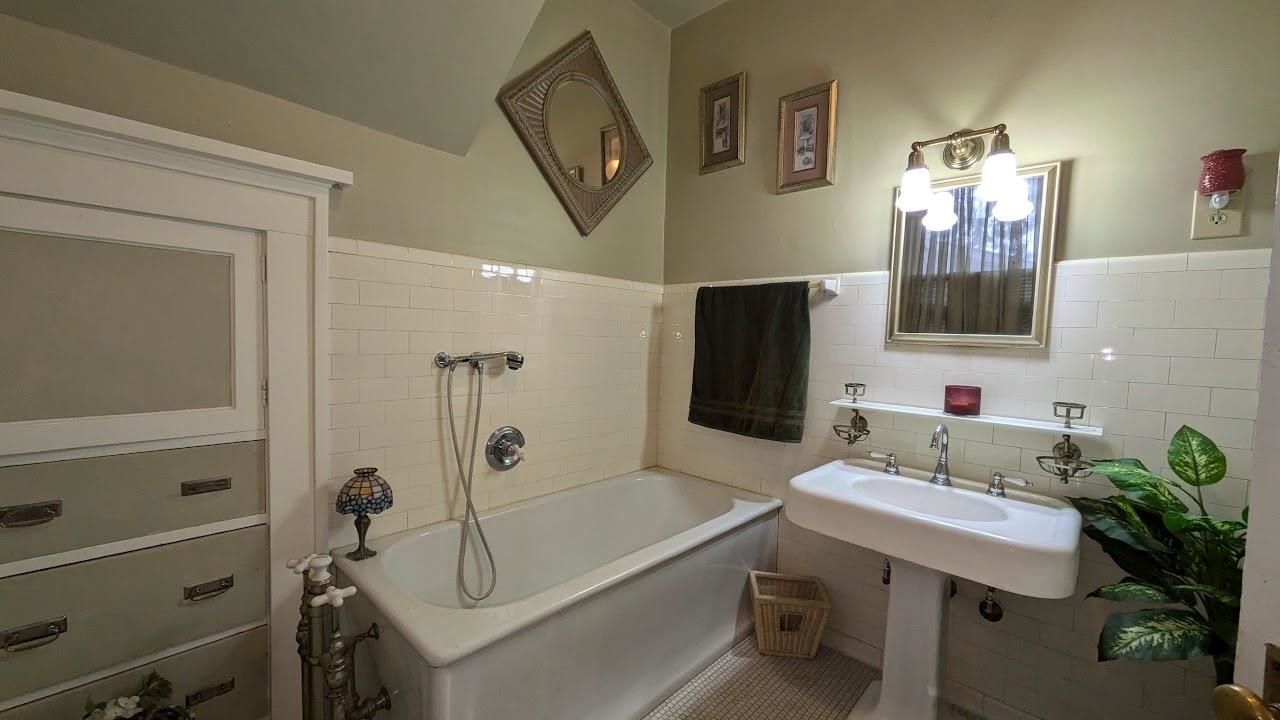 244 East Racine Street Jefferson, WI 53549 - Photo 23 of 60