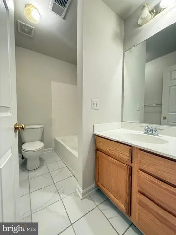 $2,800 | 41824 Progress Terrace, Aldie, VA 20105