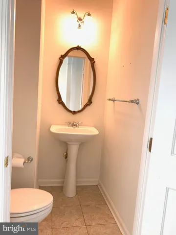 $2,800 | 41824 Progress Terrace, Aldie, VA 20105