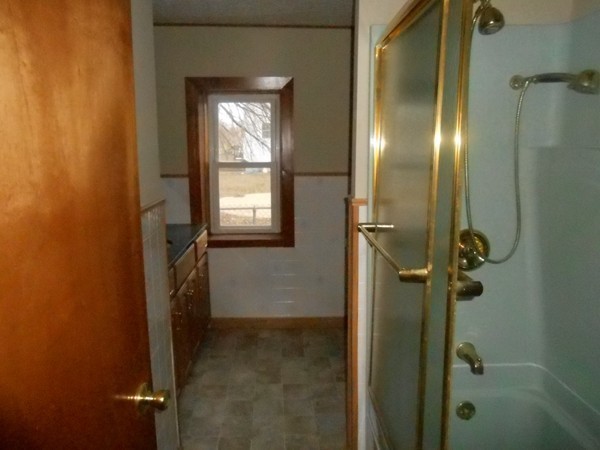 2015 East Street Three Rivers, MA 01080 - Photo 10 of 20 a bathroom with a shower