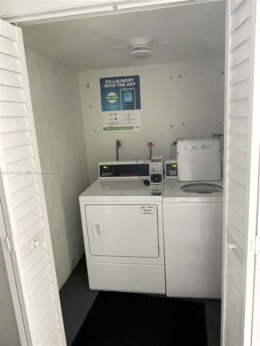 1674 Bay Road, Unit 405 Miami Beach, FL 33139 - Photo 14 of 22