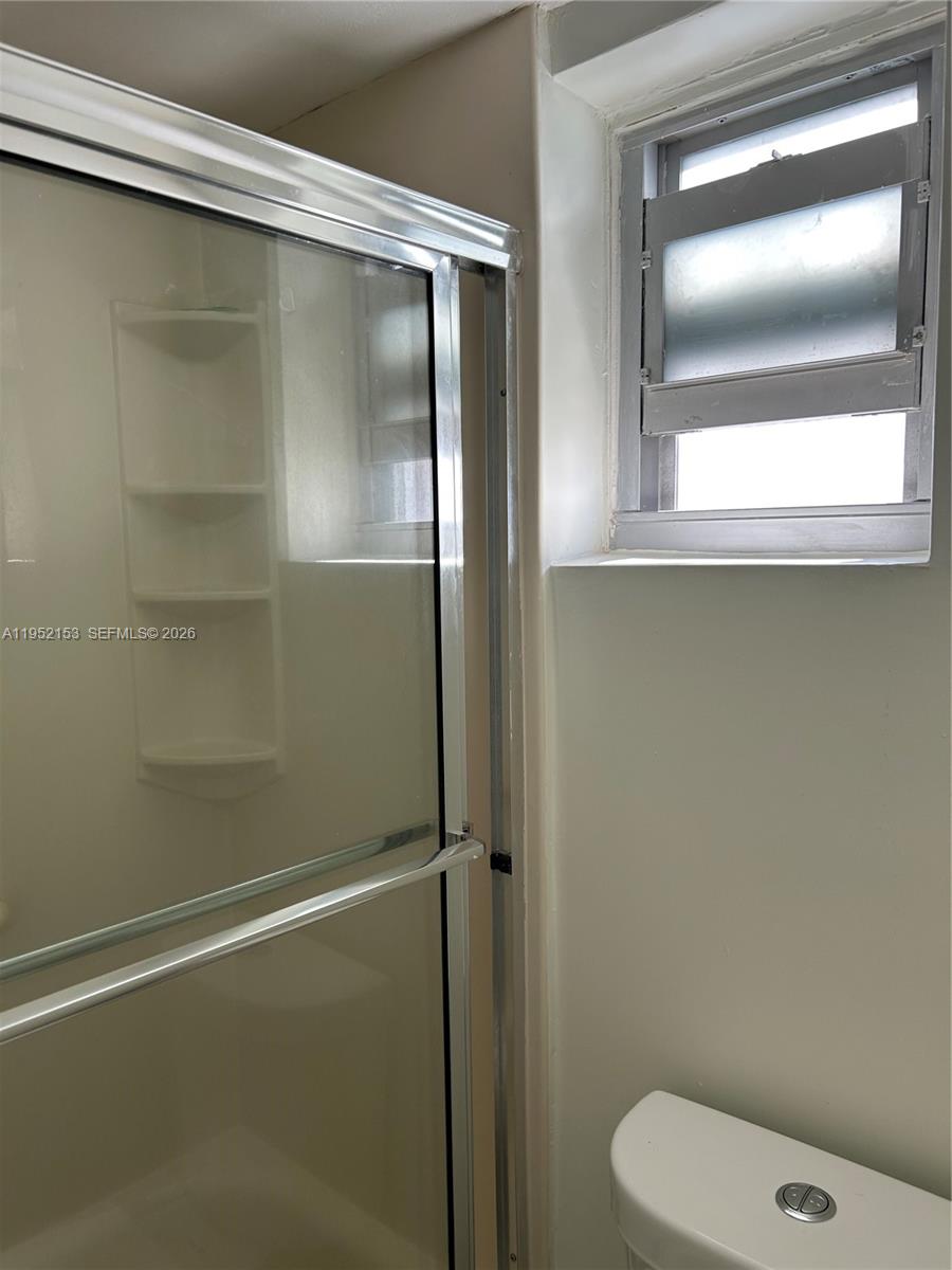 1674 Bay Road, Unit 405 Miami Beach, FL 33139 - Photo 21 of 22