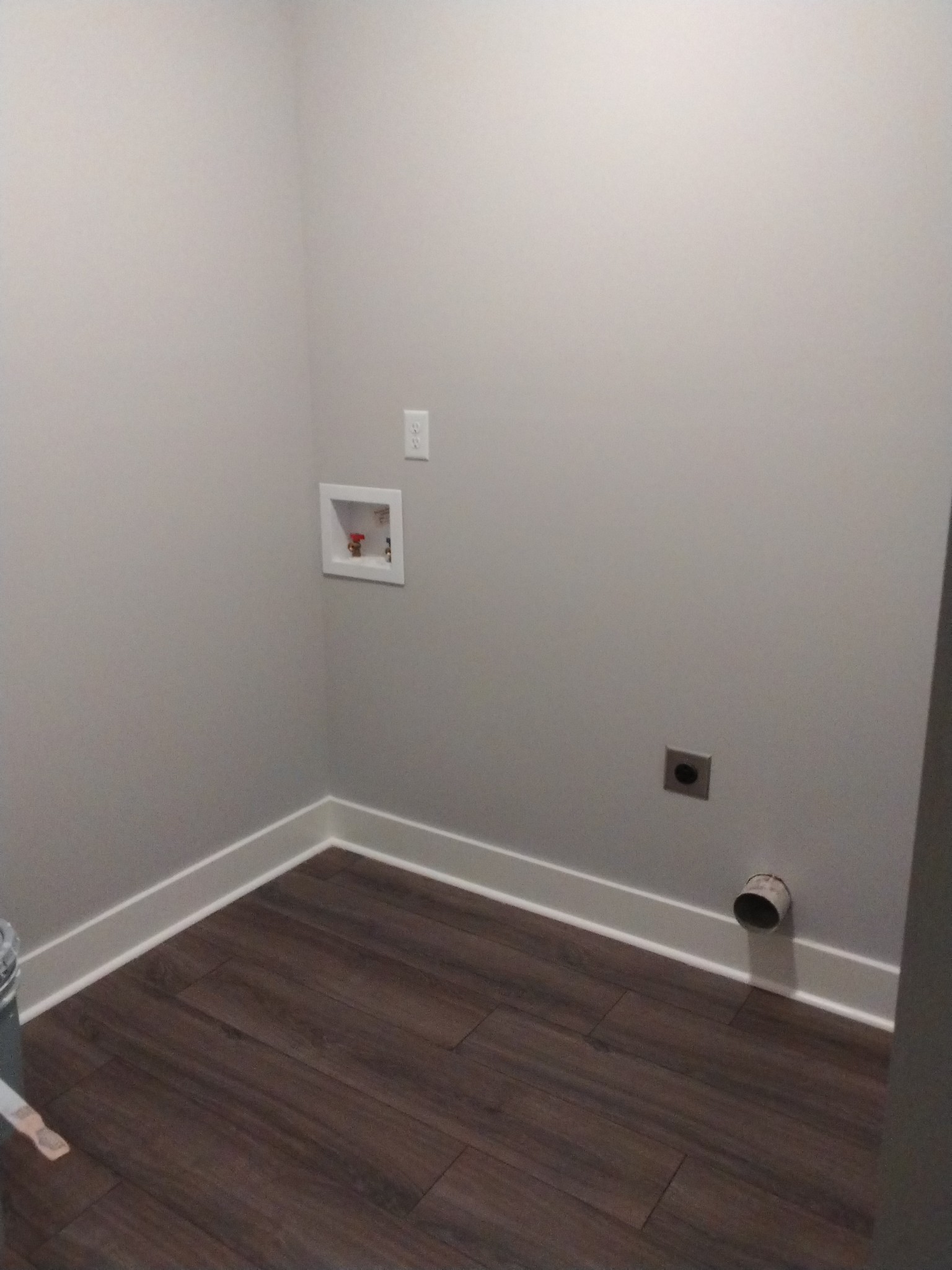 2006 McMahan Hollow Road Pleasant View, TN 37146 - Photo 17 of 20 a view of a small space with wooden floor and a window