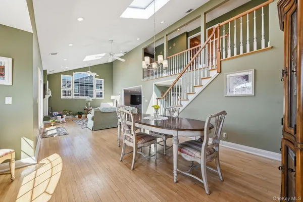 $1,599,999 | 133 Thornwood Road, Massapequa Park, NY 11762