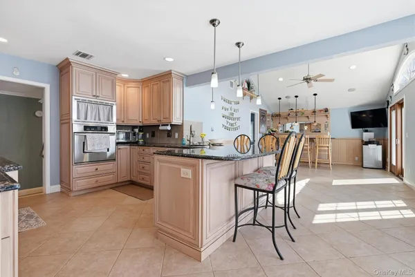 $1,599,999 | 133 Thornwood Road, Massapequa Park, NY 11762