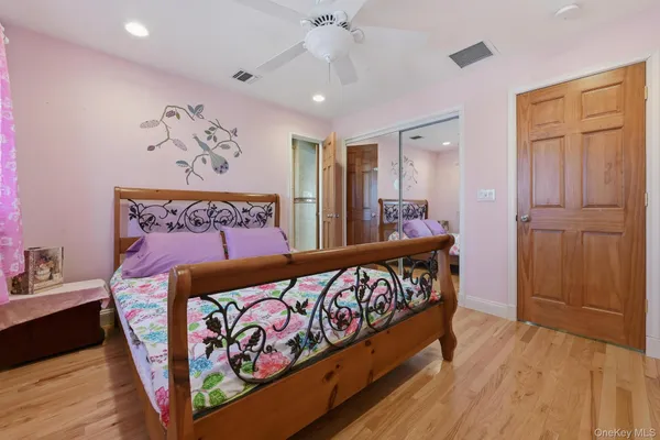 $1,599,999 | 133 Thornwood Road, Massapequa Park, NY 11762