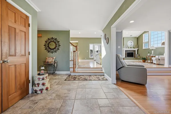 $1,599,999 | 133 Thornwood Road, Massapequa Park, NY 11762