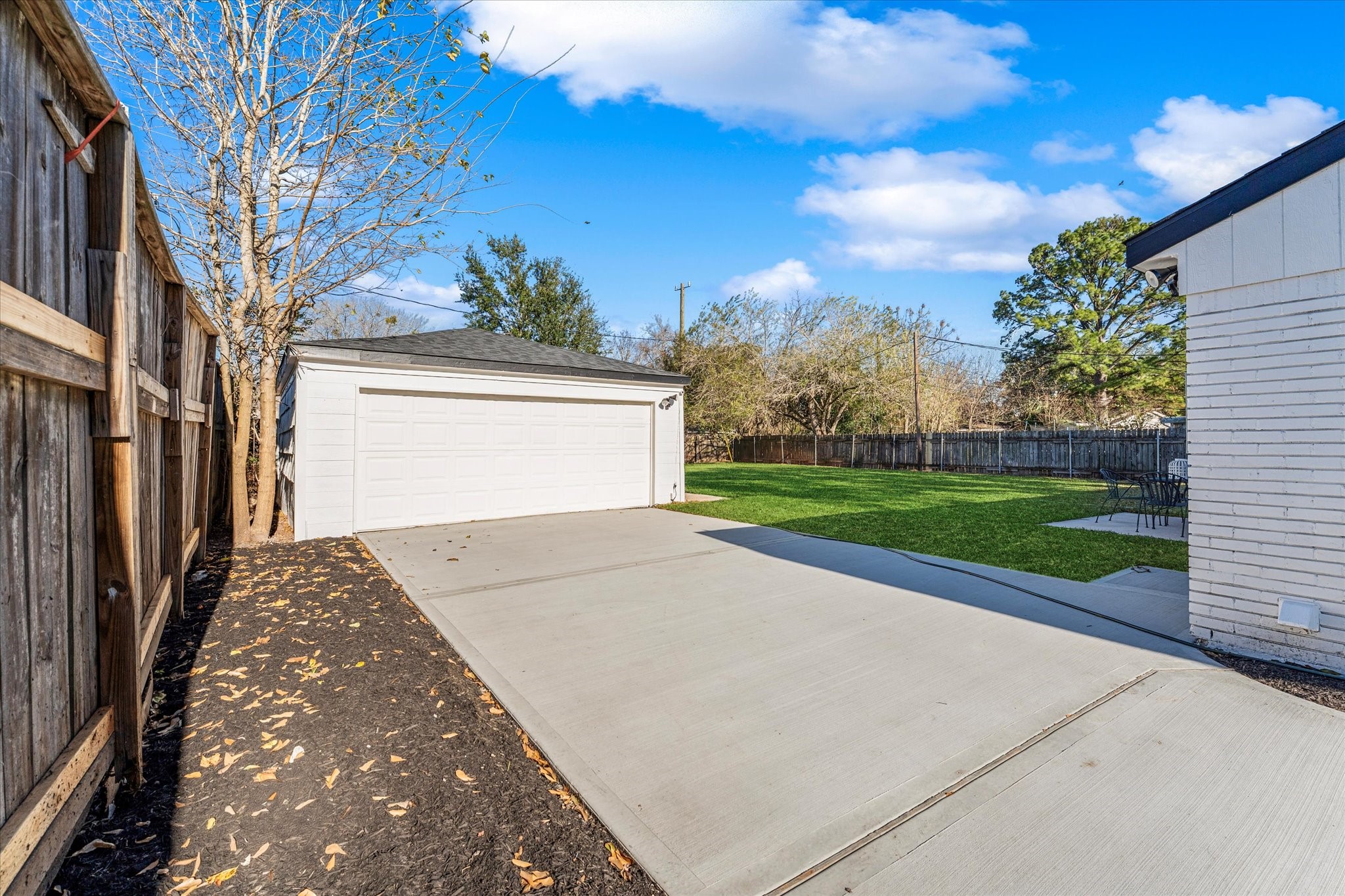 6030 Beaudry Drive Houston, TX 77035 - Photo 2 of 45 a view of backyard of house