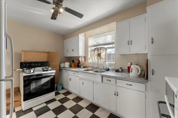 $109,900 | 1502 Delmont Court, Unit 1, Urbana, IL 61801