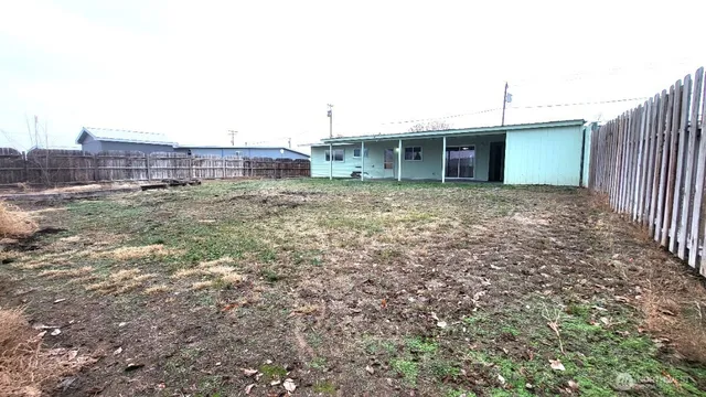 $216,000 | 8910 Travis Drive, Moses Lake, WA 98837