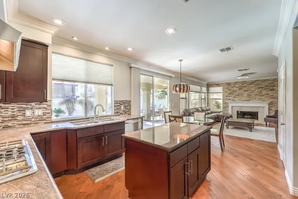$3,495 | 8313 Paseo Vista Drive, Las Vegas, NV 89128