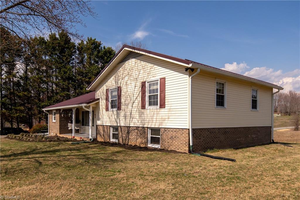 2198 South McKinney Road Mount Airy, NC 27030 - Photo 37 of 50