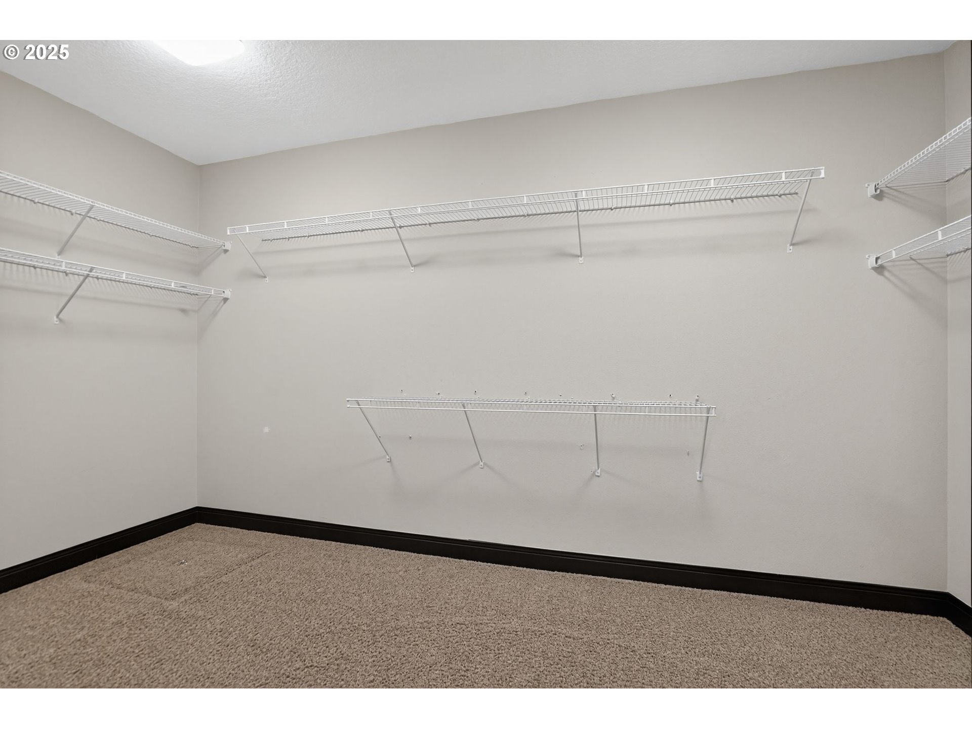 18740 South Upper Highland Road Beavercreek, OR 97004 - Photo 24 of 48 a view of an empty room