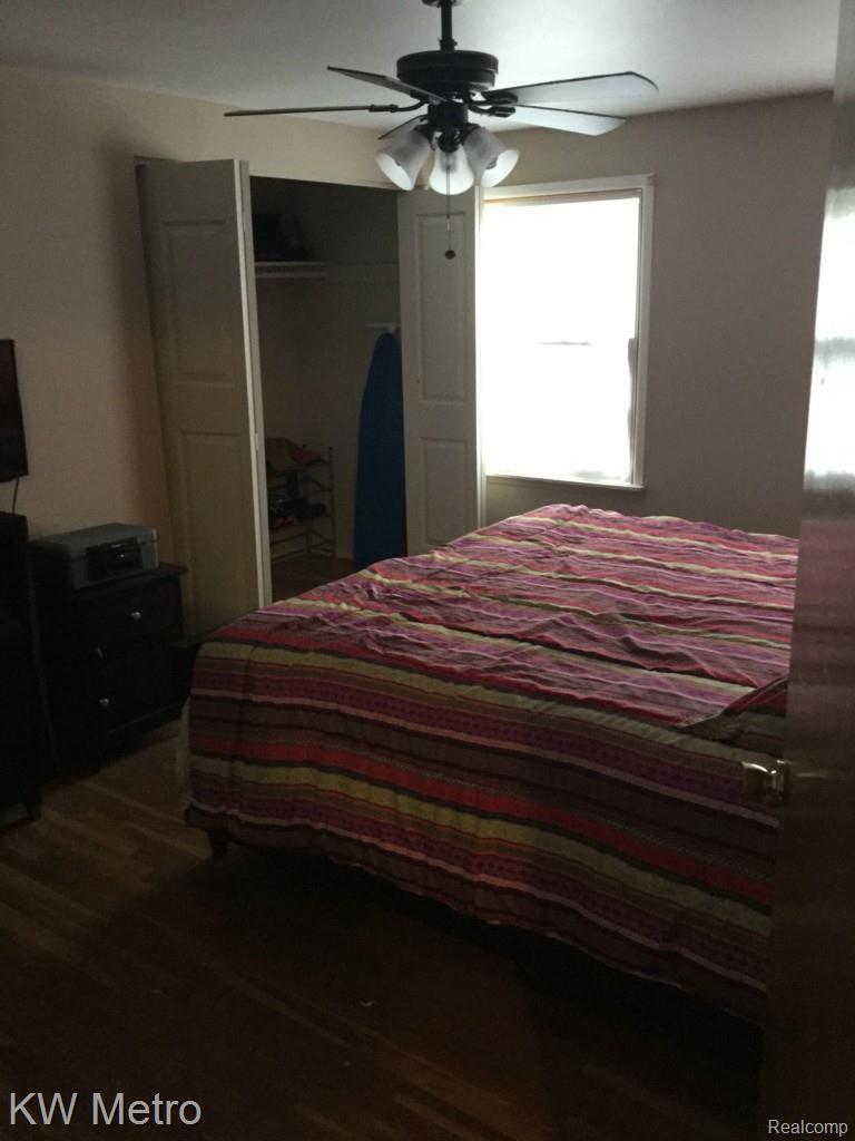 29845 Rambling Road Southfield, MI 48076 - Photo 13 of 14 2015-08-27 08.45