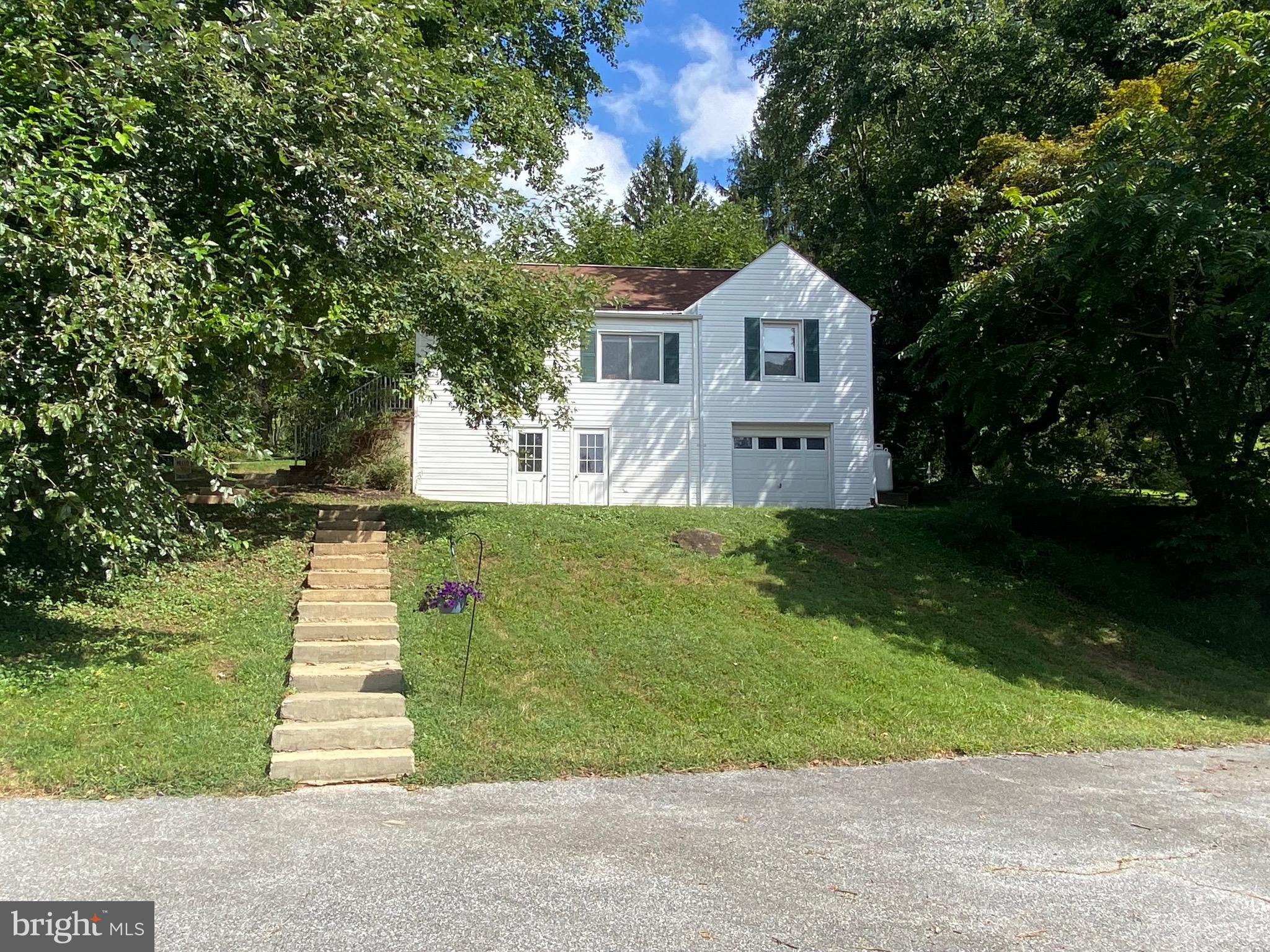 2024 Western Run Road Cockeysville, MD 21030 - Photo 3 of 33