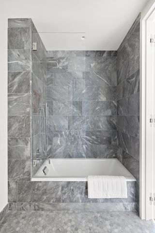 $2,800,000 | 33 Park Row, Unit 12B | Financial District