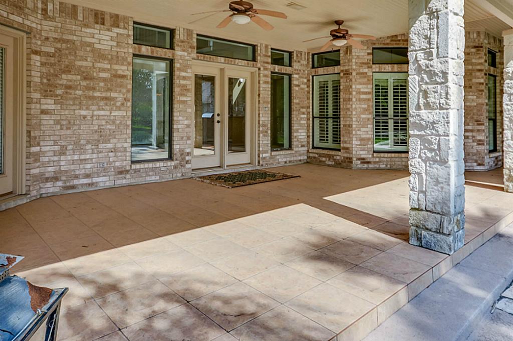 58 Lake Road Lake Jackson, TX 77566 - Photo 22 of 31 Covered Patio
