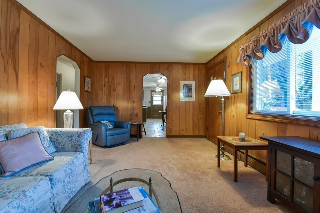 31 Wilmont Road Framingham, MA 01701 - Photo 3 of 18 Gallery Image 3