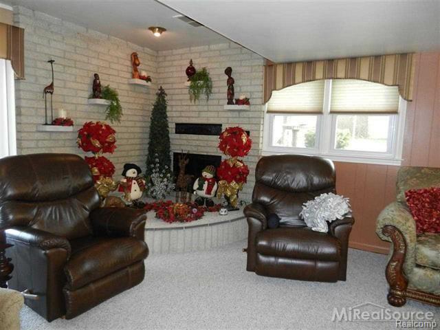 32925 Sutton Road New Baltimore, MI 48047 - Photo 12 of 30 family.jpg