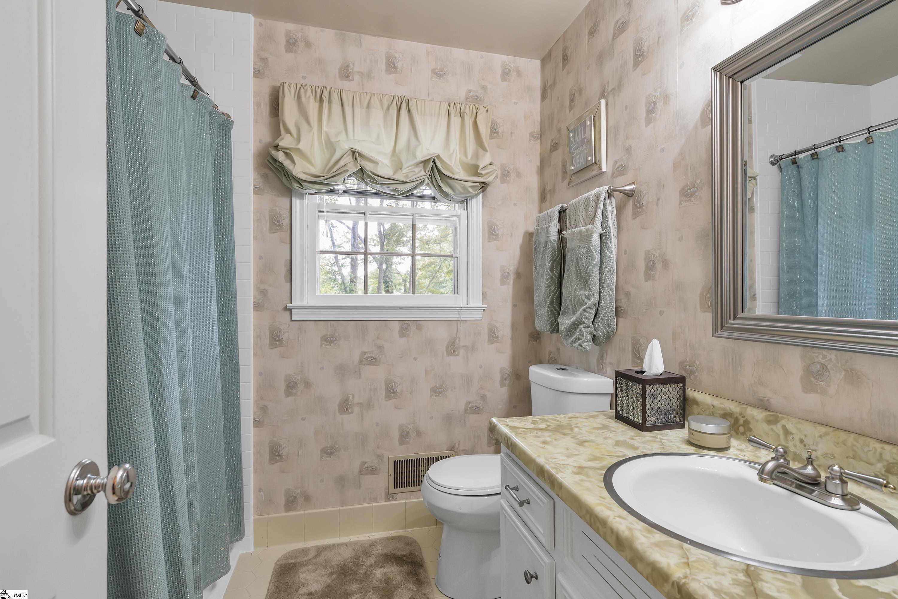 201 Briar Creek Road Greer, SC 29650 - Photo 23 of 32 Gallery Image 23