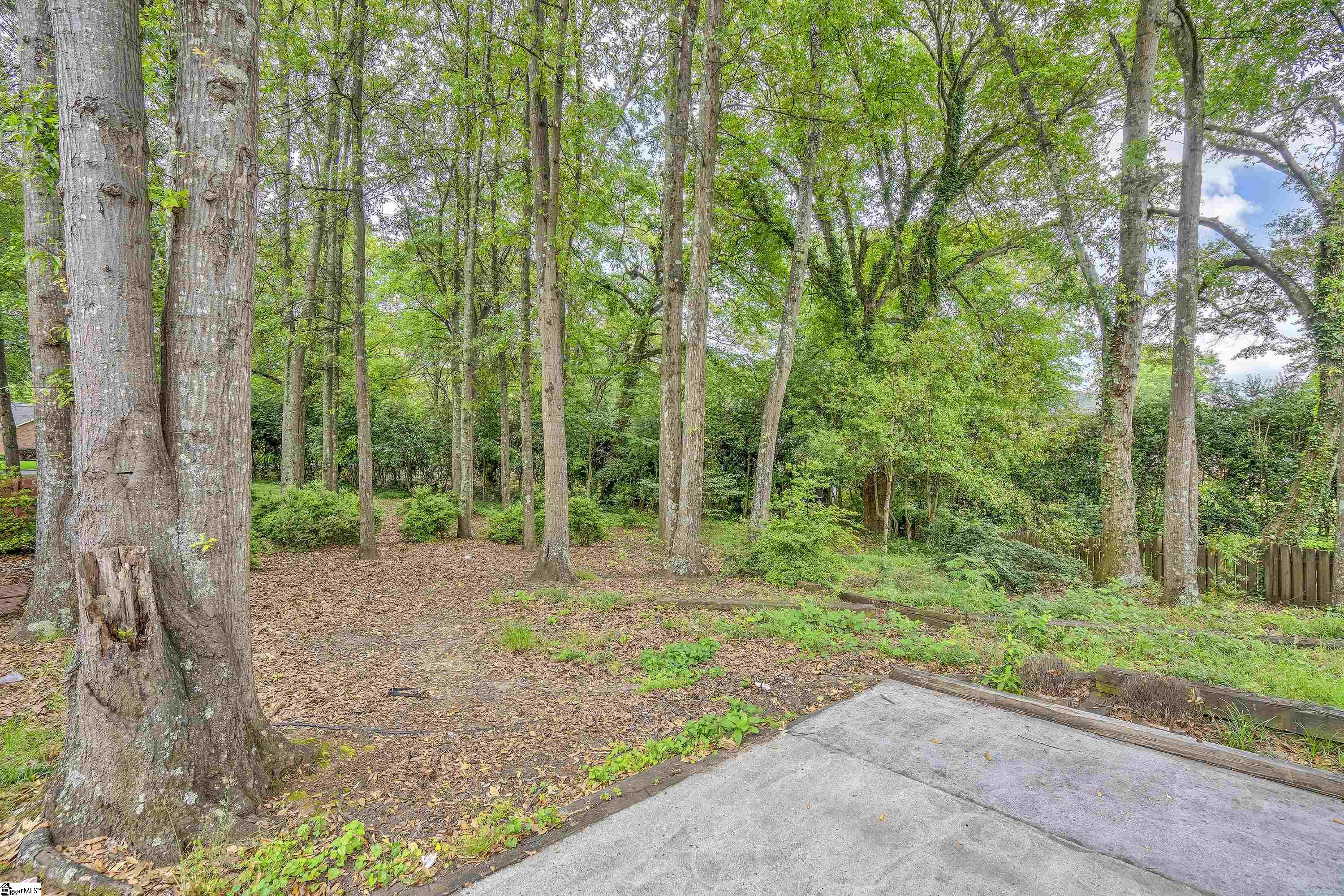 201 Briar Creek Road Greer, SC 29650 - Photo 31 of 32 Gallery Image 31