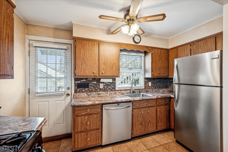 16 Cross Street, Unit A Madison, NJ 07940 - Photo 11 of 26