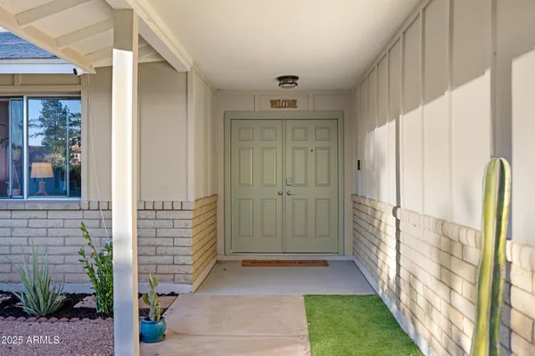 $579,000 | 1824 West Seldon Lane, Phoenix, AZ 85021