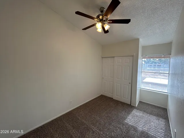 $1,400 | 5827 North 59th Drive, Glendale, AZ 85301