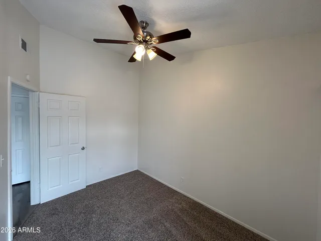 $1,400 | 5827 North 59th Drive, Glendale, AZ 85301