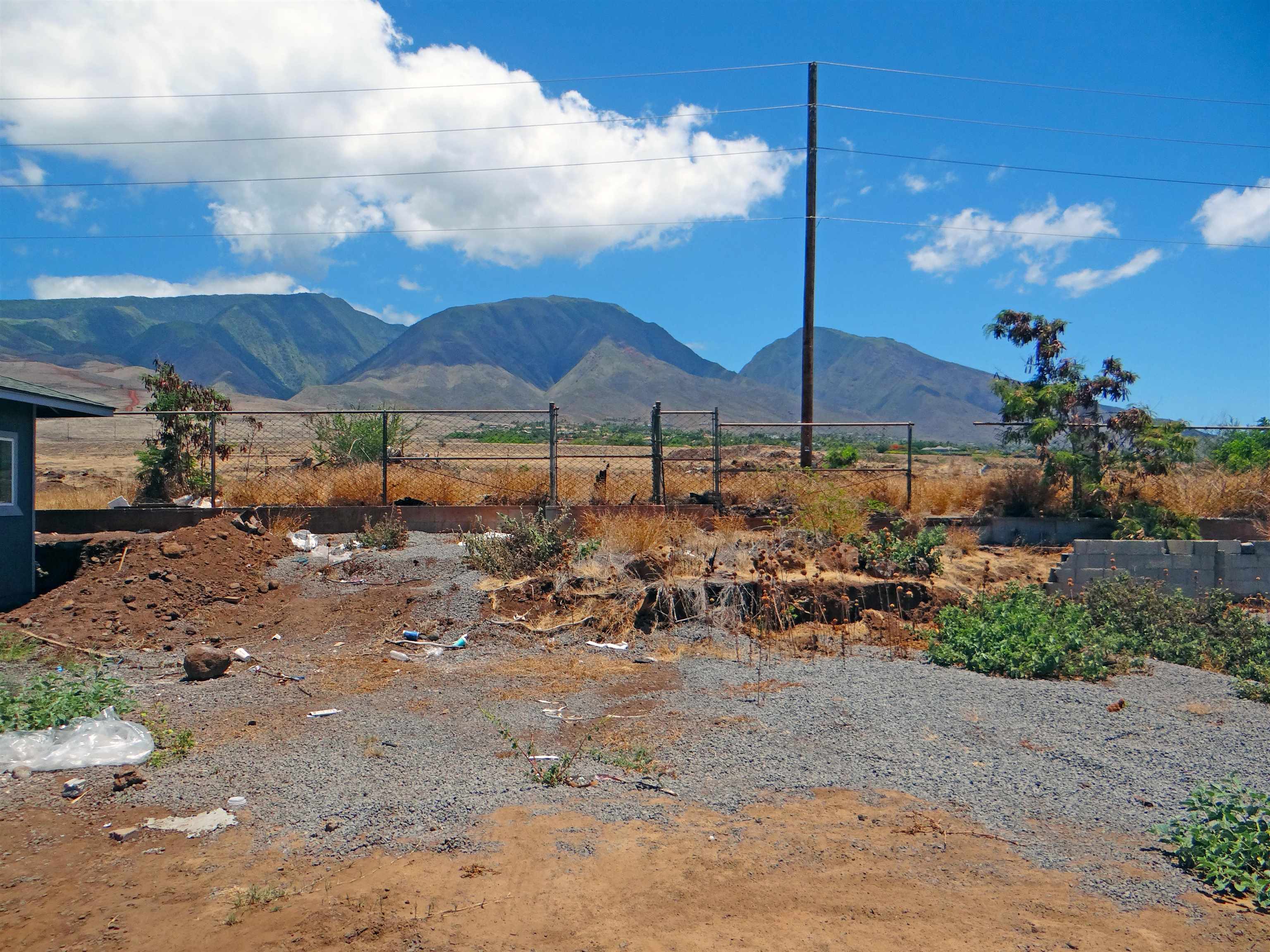 332 Aulike Street Lahaina, HI 96761 - Photo 5 of 9 a view of a patio with chairs and table