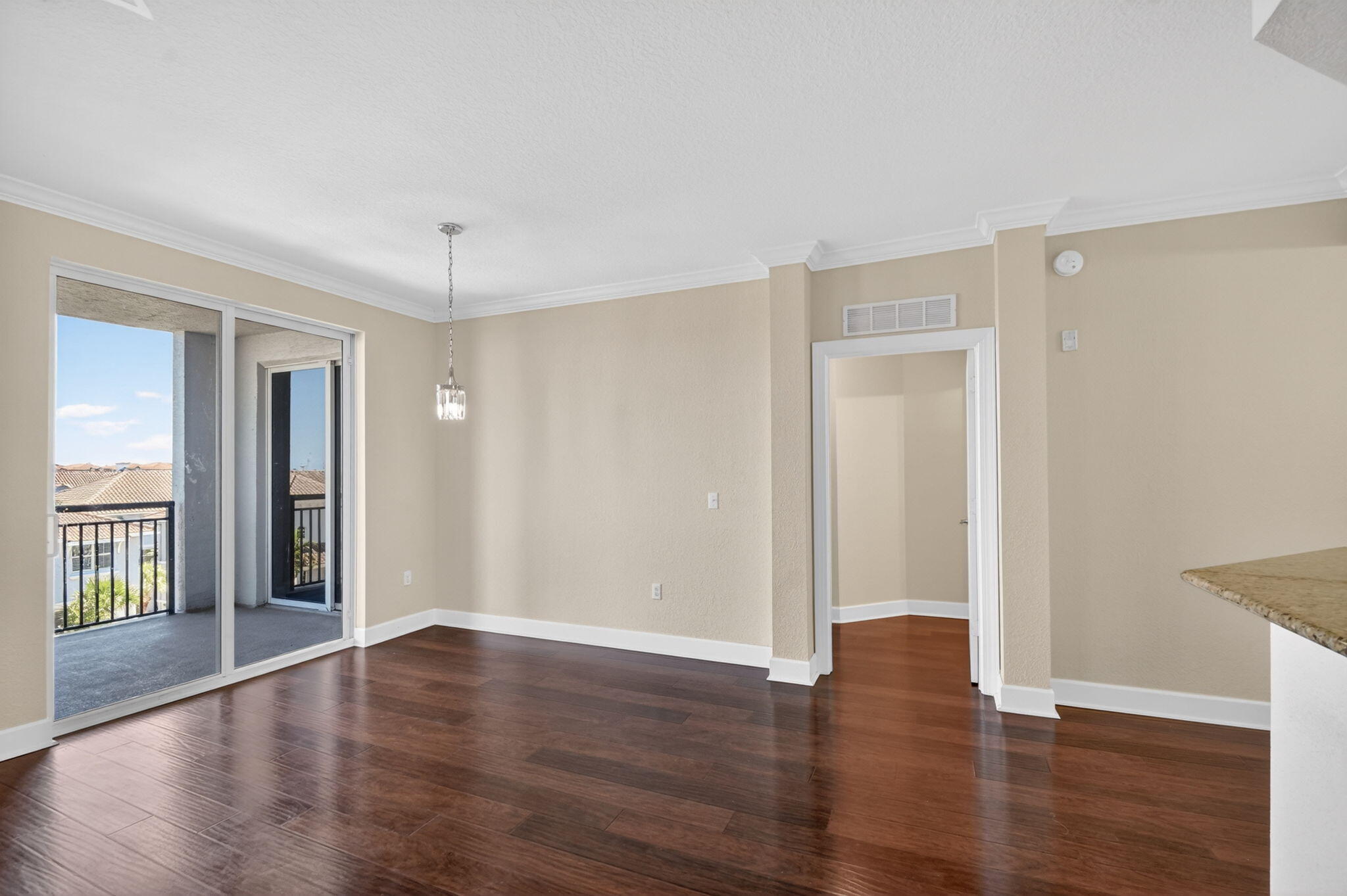 1660 Renaissance Commons Boulevard, Unit 2517 Boynton Beach, FL 33426 - Photo 6 of 93 5-web-or-mls-DSC_6975