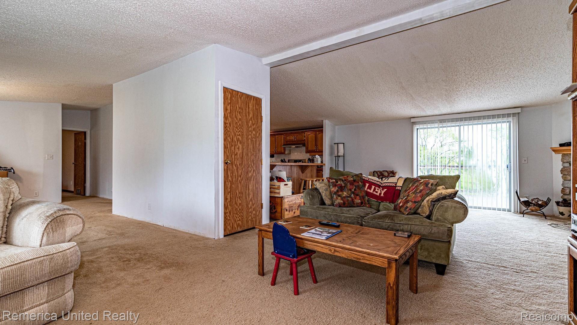 18760 Wasson Road Gregory, MI 48137 - Photo 7 of 51 008_14.jpg