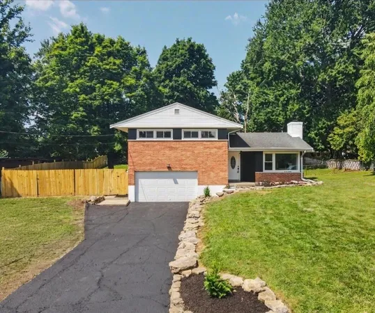 $279,900 | 18 Lacresta Drive, Florence, KY 41042