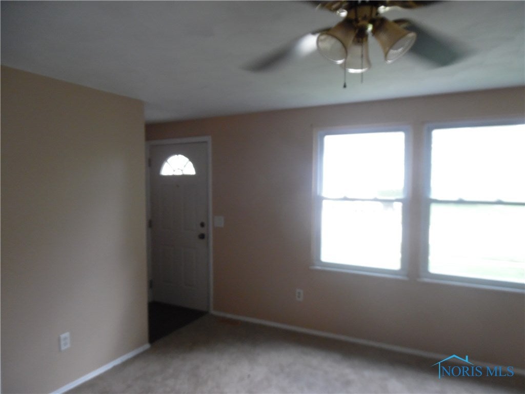 327 Ivanhill Road Toledo, OH 43615 - Photo 3 of 20 Gallery Image 3