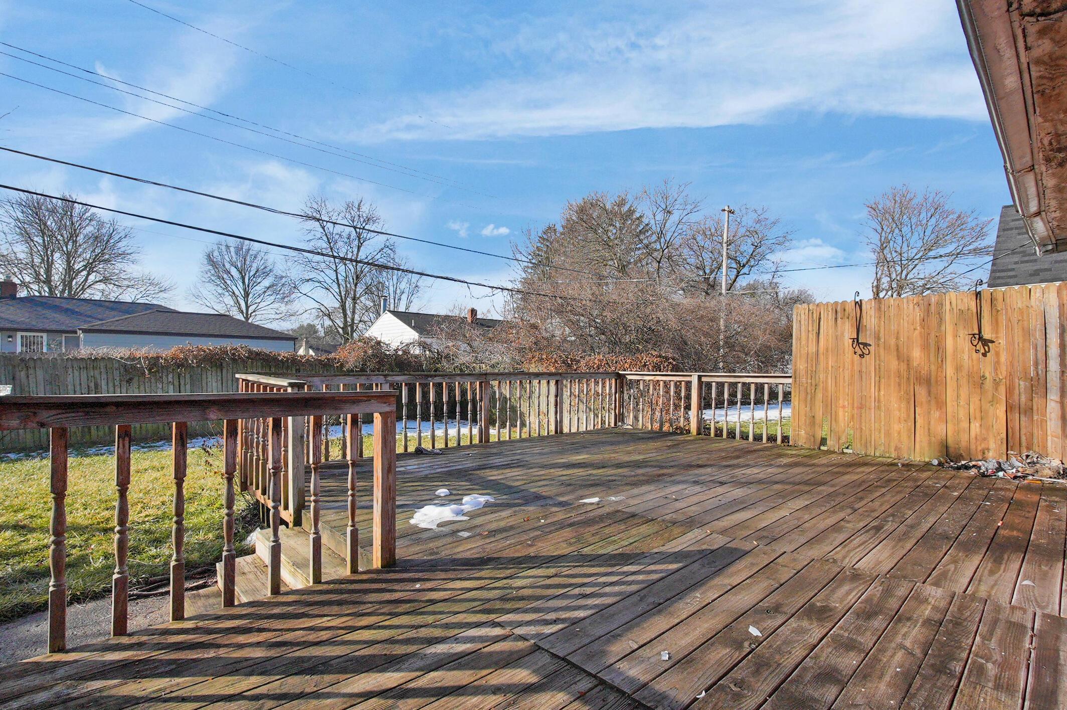 3285 Scottwood Road Columbus, OH 43227 - Photo 24 of 25 Large Deck