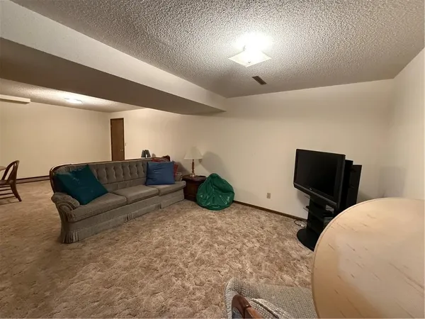 $277,500 | 541 West Grant Street, Maryville, MO 64468