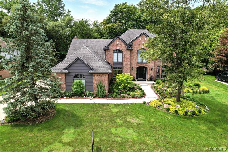 1400 Lakeview Drive Rochester Hills, MI 48306 - Photo 2 of 45