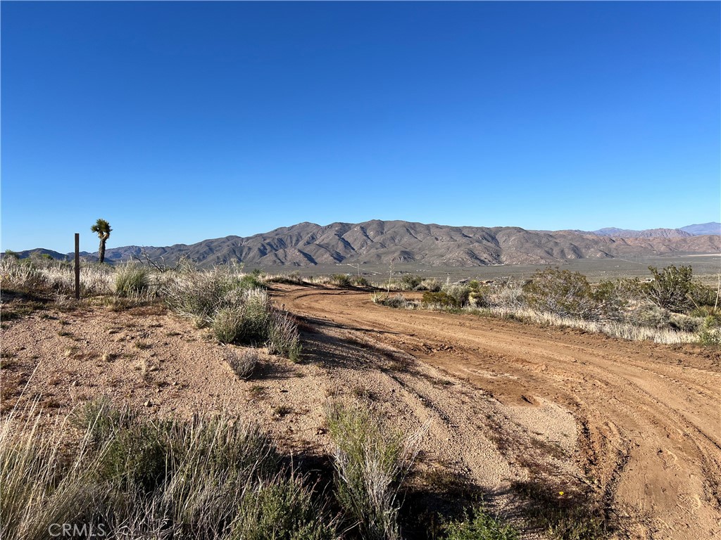 0 Valley View Road Apple Valley, CA 92308 - Photo 14 of 15 a view of a outdoor space with trees